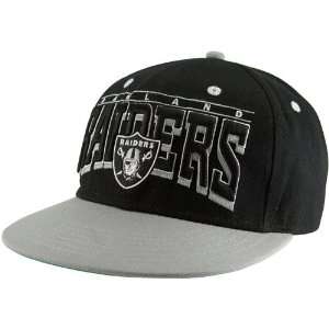   : Oakland Raiders 2 Tone Hard Knocks Snapback Hat: Sports & Outdoors