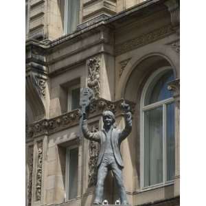  Statue of Paul Mccartney Outside the Hard Days Night Hotel 