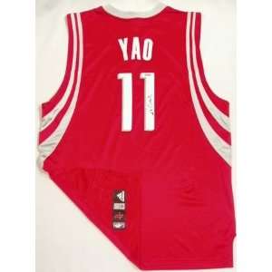 Yao Ming Autographed Jersey   Authentic