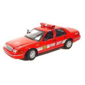 Ford Crown Victoria Fire Chief Interceptor 1/18: Toys 