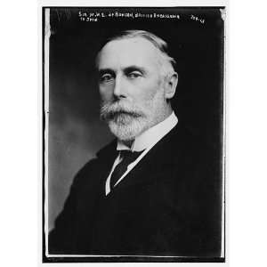  Sir M.W.E. de Bunsen,British Ambassador to Spain