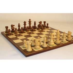    WW Chess Wood Chess Set   Small Lardy Walnut Board: Toys & Games