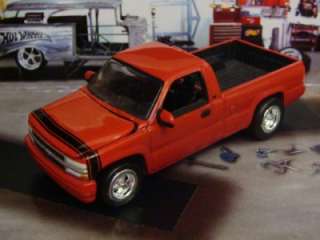 2000 Chevy Silverado Sport Truck 1/64 Scale Limited Edition 4 Detailed 