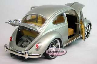New Volkswagen Beetle Wecker 1:18 Alloy Diecast Model Car Silver B117c 