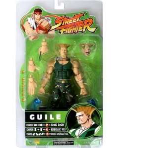  Street Fighter Series 3 Guile   Green: Toys & Games