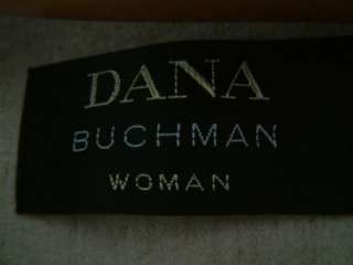 suit by Dana Buchman Woman s 16 pants s 18 suit beige zipper front 