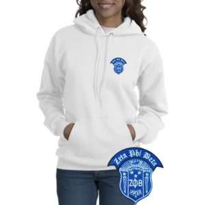  Zeta Phi Beta Patch Crest Hooded Sweatshirt: Sports 