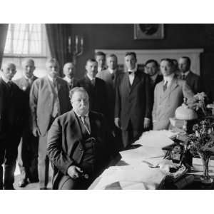  early 1900s photo TAFT, WILLIAM HOWARD. AT DESK, WITH 