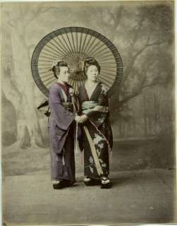 1870s PHOTO JAPAN   TWO GIRLS WITH PARASOL STILLFRIED  