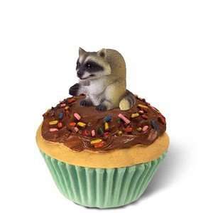  Raccoon Cupcake Trinket Box