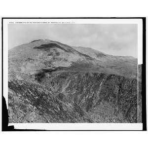  Tuckermans Ravine from Boots Spur,Mt. Washington,White 