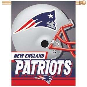  New England Patriots NFL Vertical Flag (27x37): Sports 