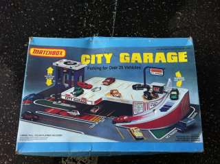 VINTAGE MATCHBOX CITY GARAGE 1983 PLAYSET  