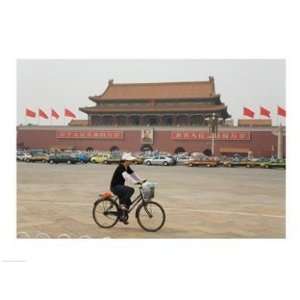  PVT/Superstock SAL1565192 Tourist riding a bicycle at a 