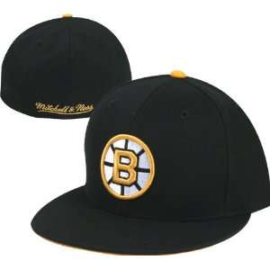  Boston Bruins Black M&N Vintage Basic Logo Fitted Hat 