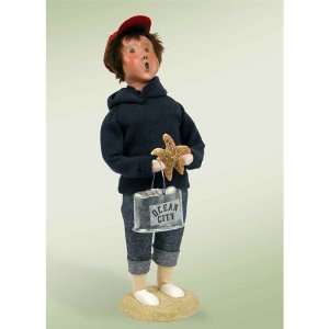  Byers Choice   Nautical Carolers   Boy with Shells