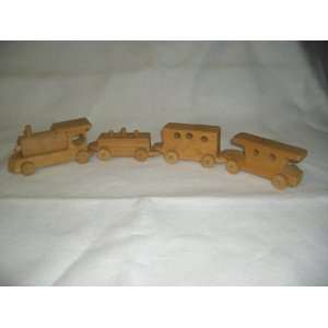  Wood Peddler Toy Wooden Train with 4 cars 
