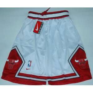  Chicago Bulls NBA Basketball Shorts White Size XXL: Sports 