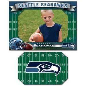   Seahawks Magnet   Die Cut Horizontal:  Sports & Outdoors