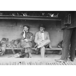  1914 photo George Stallings, manager, & Johnny Evers 