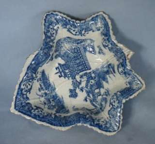 STAFFORDSHIRE BLUE AND WHITE LEAF PICKLE DISH C1850  