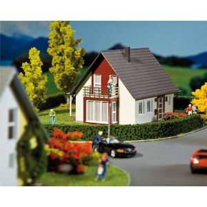    Faller 193318 Detached House (Ready Made) Vi