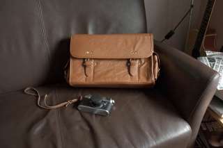 Vintage Look Brown Leather DSLR shoulder Camera Bag  