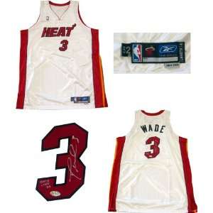 Dwyane Wade Game Used 05 Autographed 2004 2005 Game Used Miami Heat 