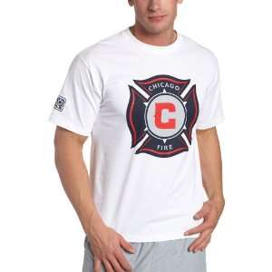  MLS Chicago Fire Mens Giant Crest Tee: Sports & Outdoors