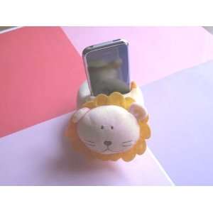  Lovely Little Lion Cell Phone Ipod Holder: Everything Else