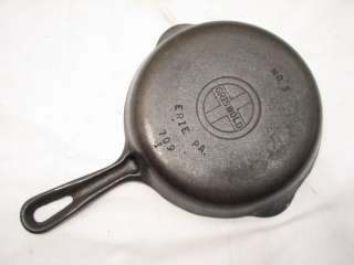 VINTAGE SMALL GRISWOLD #3 CAST IRON EGG SKILLET PAN KITCHEN ERIE PA 