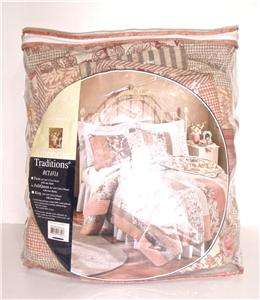 NEW AMERICAN TRADITIONS QUEEN QUILT SET W/ SHAMS FLORAL  