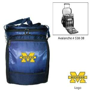   Avalanche Picnic Cooler   Navy Digital Print: Sports & Outdoors