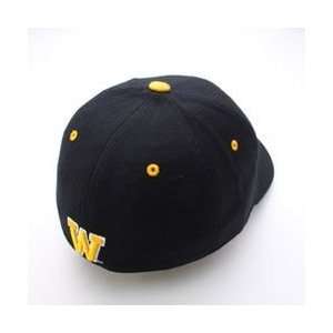 Wyoming Cowboys Fitted Logo Hat (Black) 
