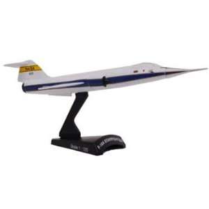   104 Starfighter Postage Stamp Aircraft Model Power Toys & Games