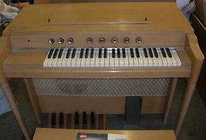  Thomas Electronic Organ Player Model G 1, 117V+Music Bench G14134