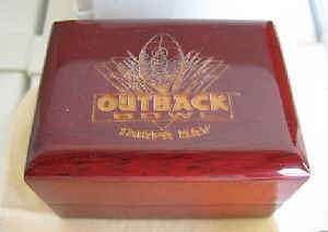 2003 OUTBACK BOWL TEAMS CASE & PIN GATORS WOLVERINES  