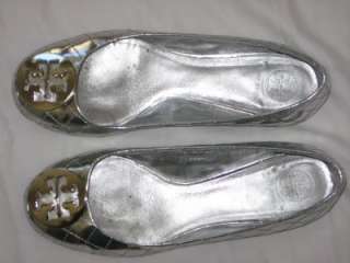 TORY BURCH Quinn Silver Metallic Quilted Flats Shoes Sz 8.5 like Reva 