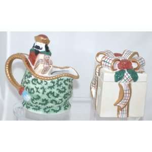   Avon Exclusive Christmas Creamer and Sugar Set: Everything Else
