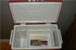 Coleman Snow lite 28qt Cooler with Tray **NEW**  
