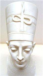 GIANNELLI  STATUE OF NEFERTITI QUEEN OF EGYPT SIGNED  