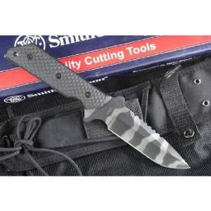  sharp tip fighting knife   smith & wesson tactical knife 