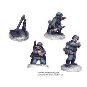     World War II German 80mm Mortar (1 Mortar, 3 crew) Toys & Games